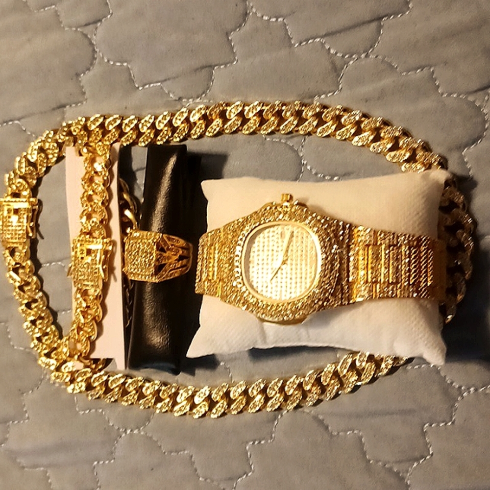4 Piece Set Gold Plt